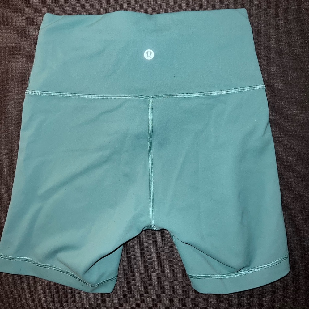 LULU LEMON WUNDER TRAIN HR SHORT 6”